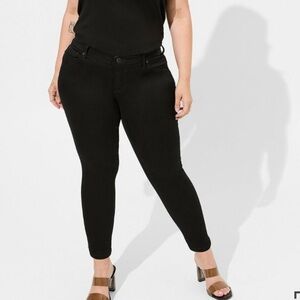 Torrid Black Denim Crop Jeggings - 20S